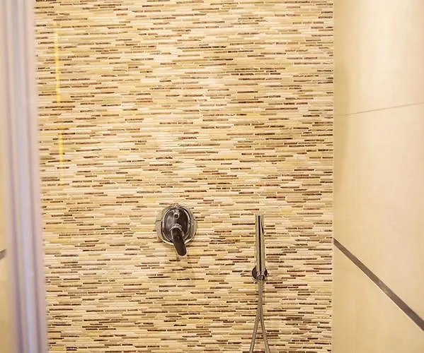 海岸别墅酒店 4*