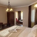 Vila Bregu Hotel