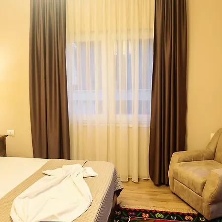 Vila Bregu Szálloda 4*