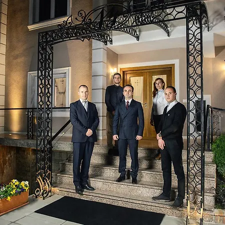 Hotel Vila Bregu Tirana