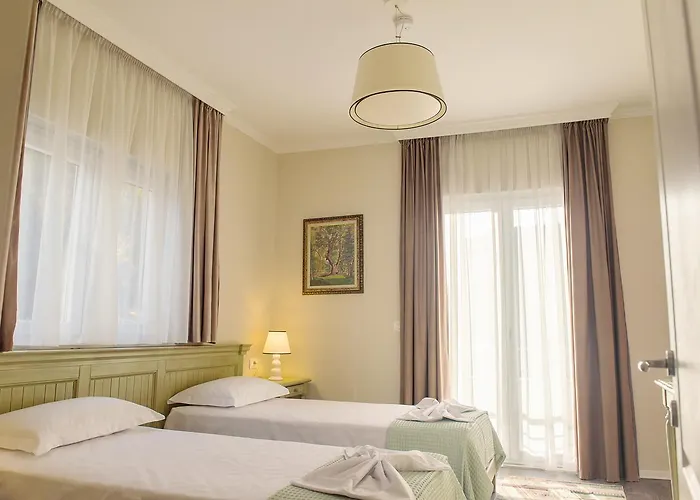 Vila Bregu Tirana